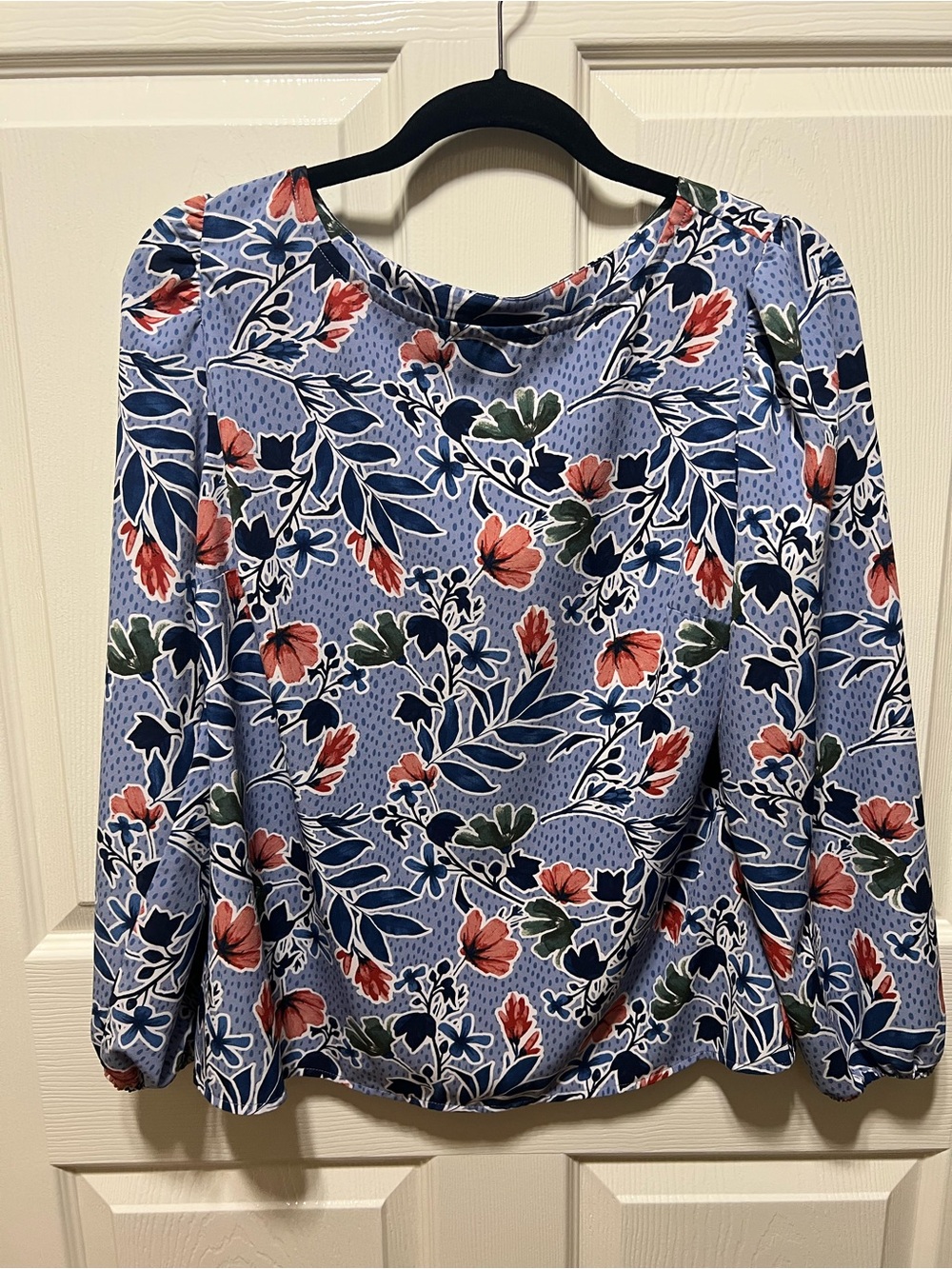 Denim & Co Periwinkle Floral Blouson Sleeve Blouse Size Small - Picture 2 of 7